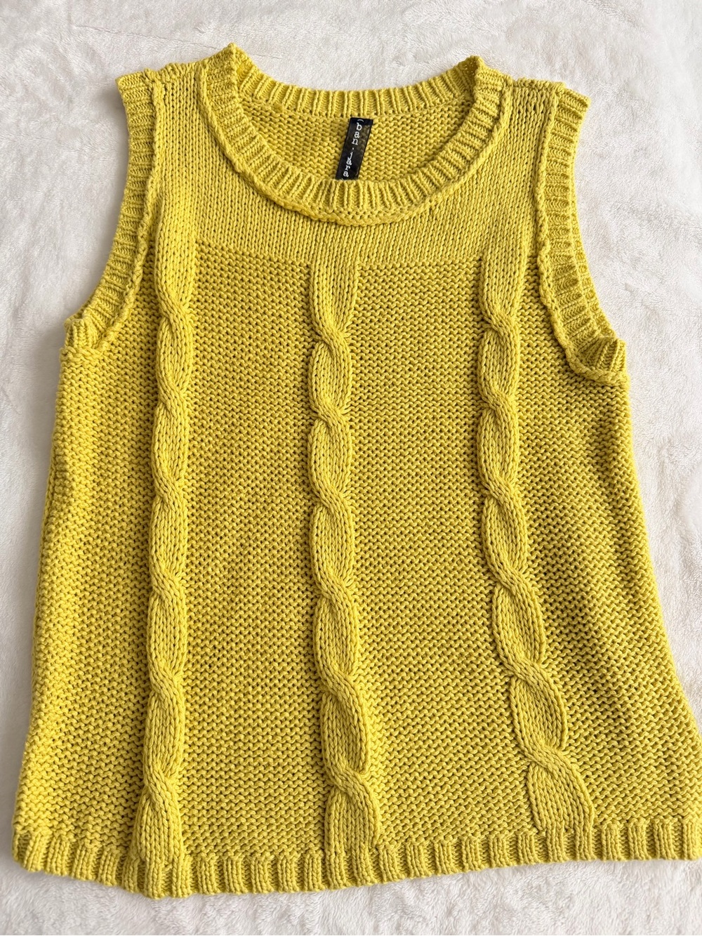Ban Jara Yellow Cable-Knit Sleeveless Tank Top - Size M